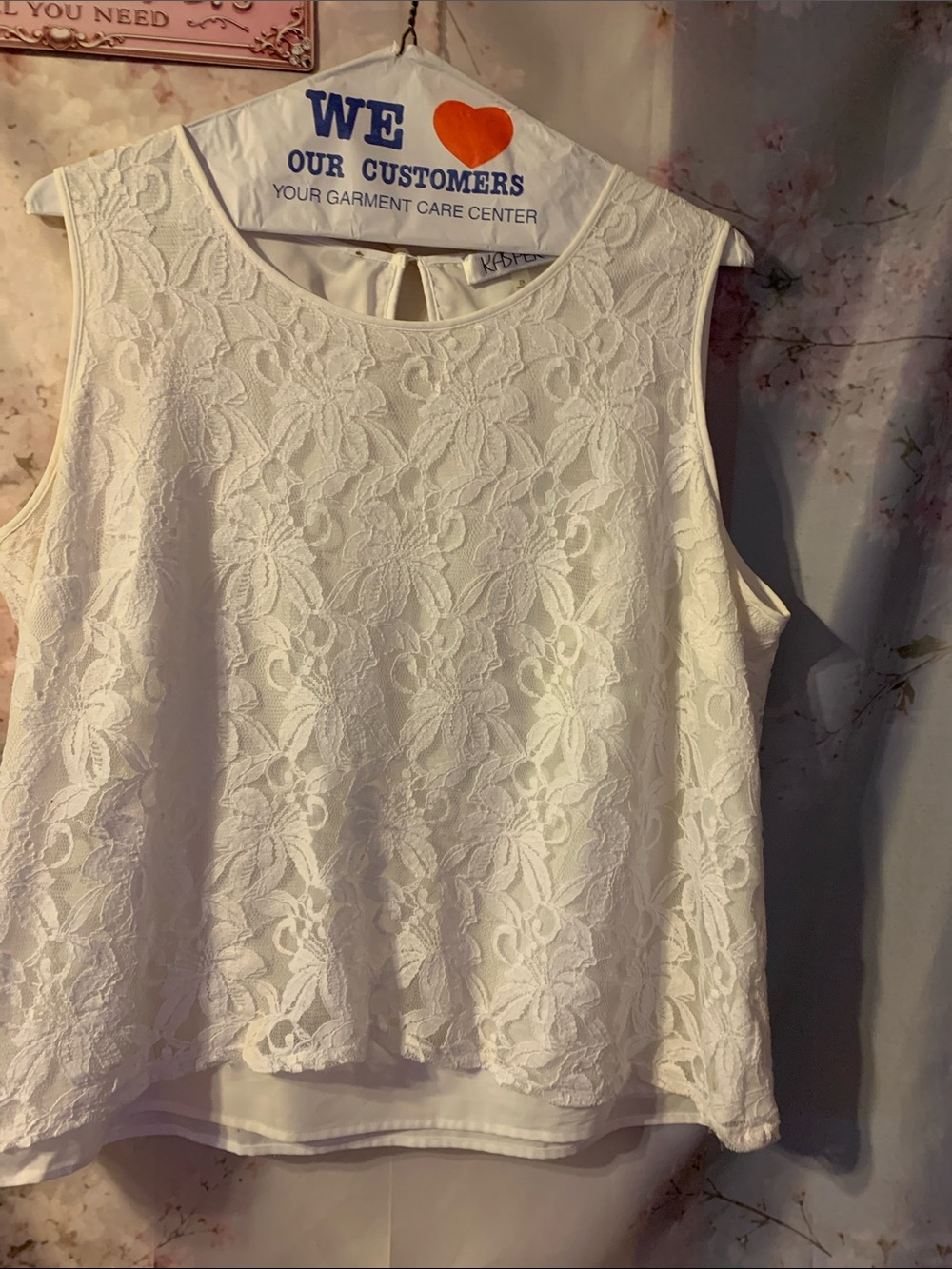 Kasper White Floral Lace Sleeveless Camisole